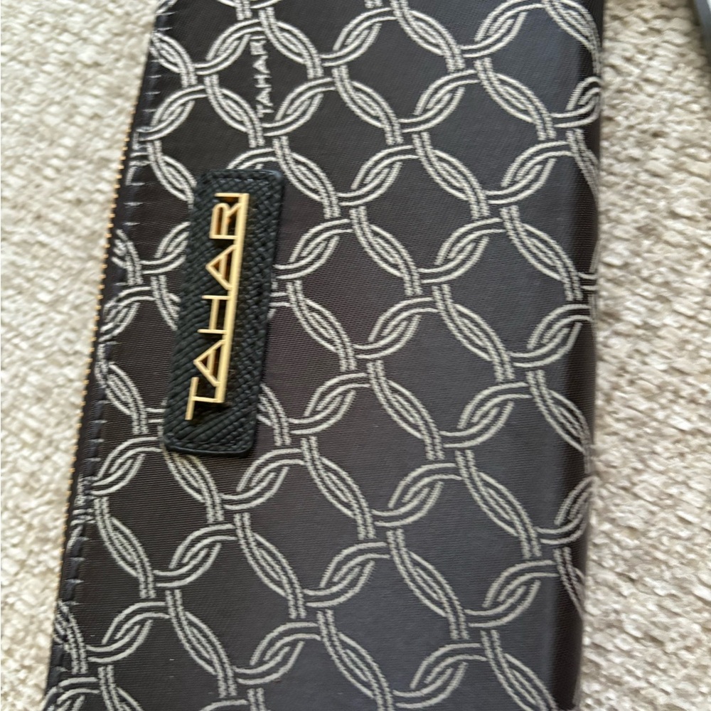 NWT wristlet